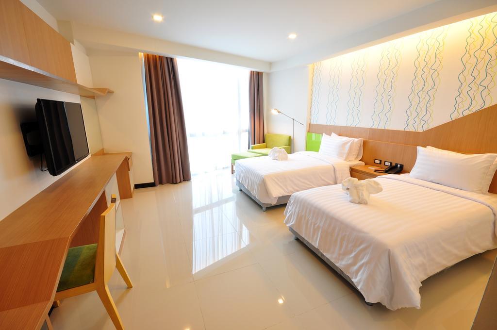 42C The Chic Hotel Nakhon Sawan Habitación foto